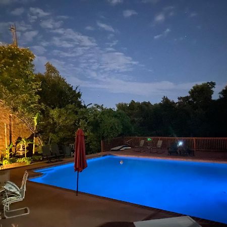 The Monastery At Forest Lake Oklahoma City Extérieur photo