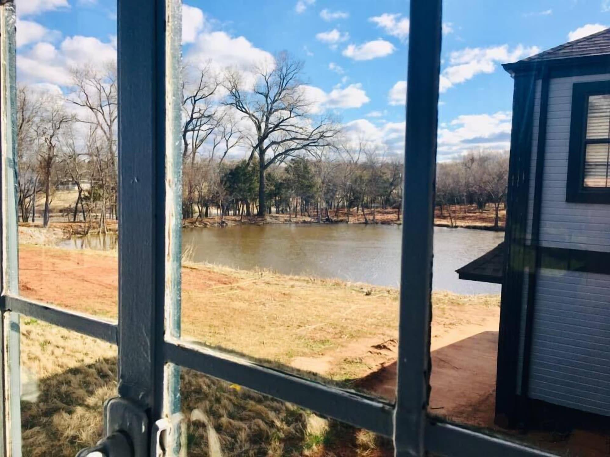The Monastery At Forest Lake Oklahoma City Extérieur photo