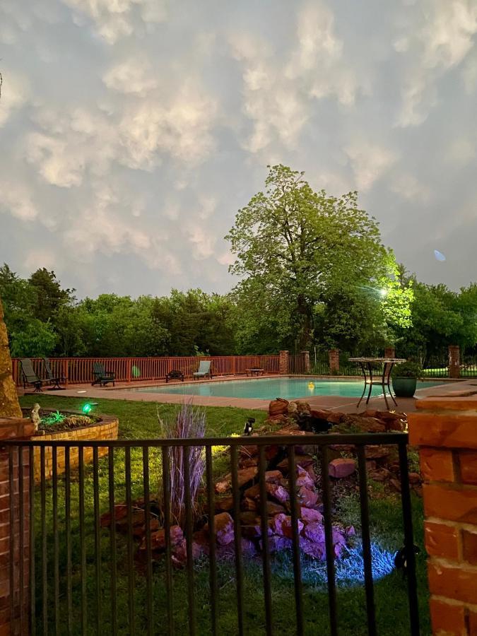 The Monastery At Forest Lake Oklahoma City Extérieur photo